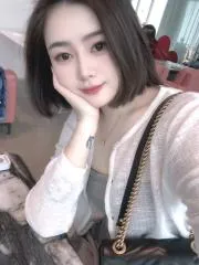 包河短发小姐姐 真实工作室环境 (地点：安徽 - 合肥)