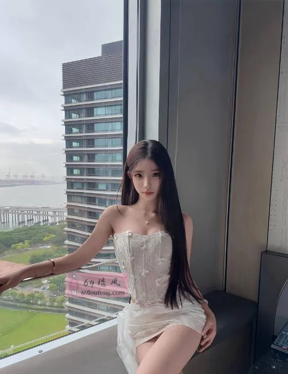 翘臀颜值女友系老师 - 广东-深圳 楼凤实拍第2张