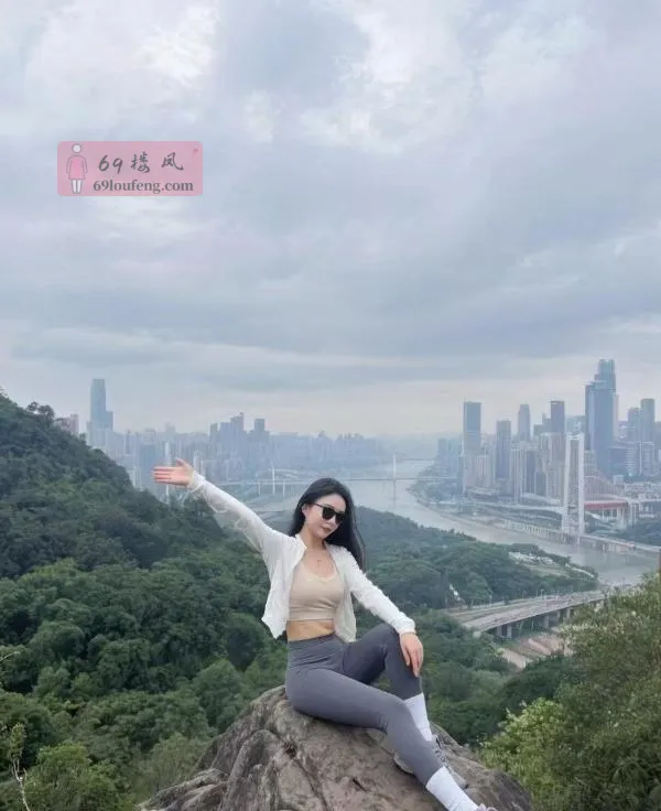 一字马媚儿 - 广东-深圳 楼凤实拍第2张