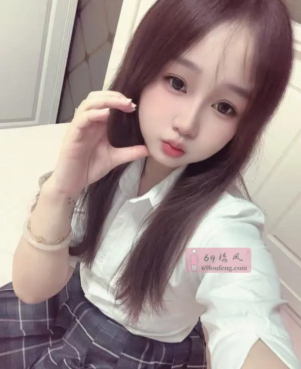 雨花00后甜甜 - 江苏-南京 楼凤实拍第3张