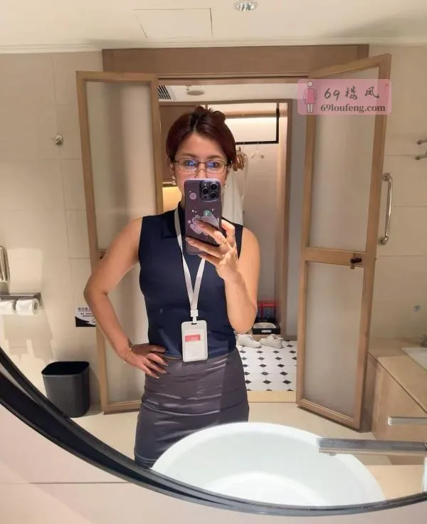 海珠OL制服少妇 - 广东-广州 楼凤实拍第2张