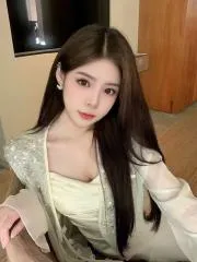 巨乳细腰小妖精 湖南 - 长沙线下实拍无遮挡