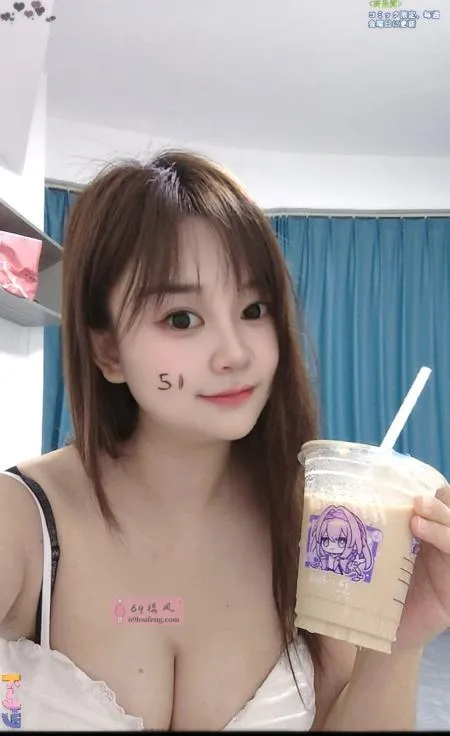 大浴室激情AV水床爽 - 广东-深圳 楼凤实拍第1张