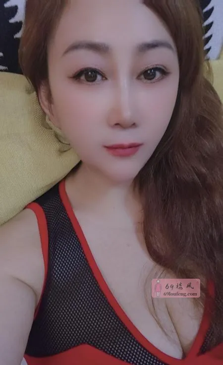 服务耐心熟女 - 湖北-武汉 楼凤实拍第1张