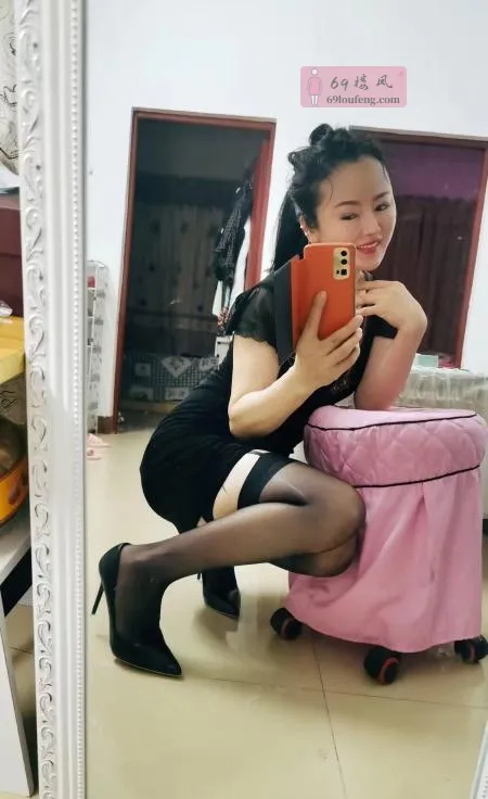 玩SM女王馨馨 - 广东-广州 楼凤实拍第3张