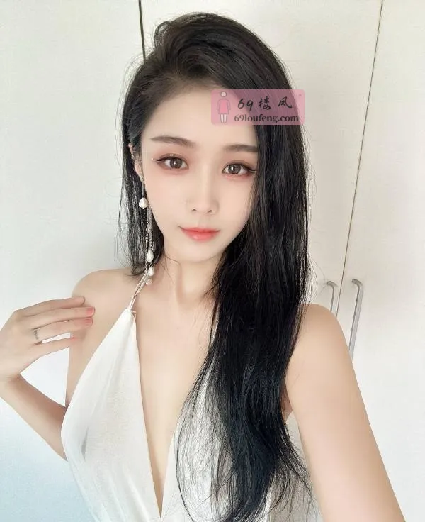 温柔型魅魔御姐老师 - 广东-深圳 楼凤实拍第1张