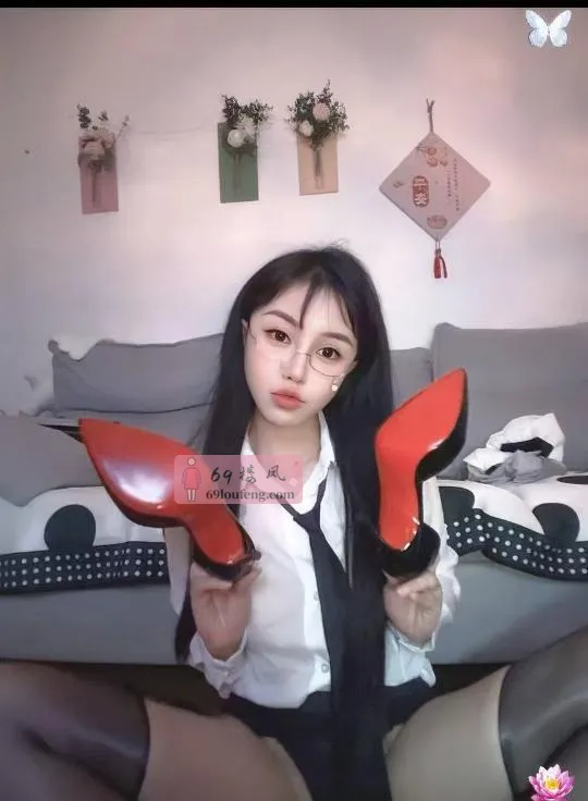 翘臀艳舞老师安可 - 广东-深圳 楼凤实拍第4张