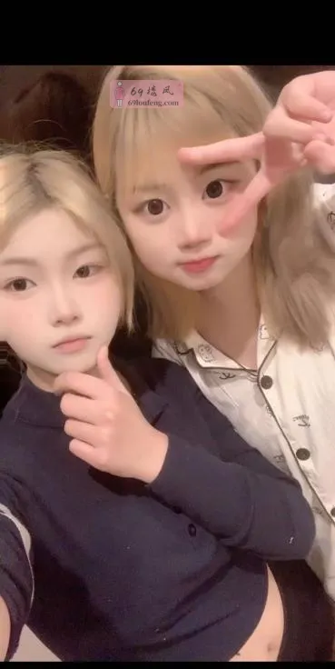 颜值在线三点粉两嫩妹 - 江苏-南京 楼凤实拍第1张