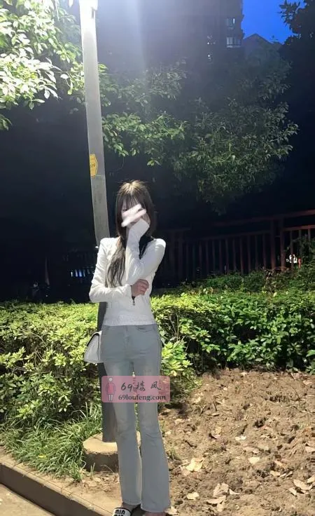 南站三点粉白虎小妹妹 - 江苏-南京 楼凤实拍第4张