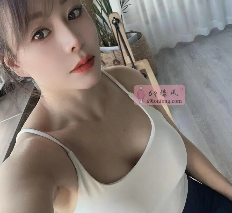 爆操丰乳肥臀 - 江苏-苏州 楼凤实拍第2张