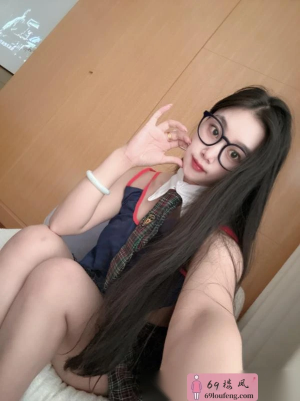 苏州园区性感小姐姐 - 江苏-苏州 楼凤实拍第1张