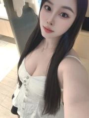 坂田欢欢会夹 真实工作室环境 (地点：广东 - 深圳)