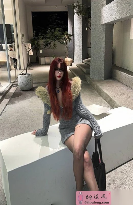 后入骚臀馨菲老师 - 浙江-杭州 楼凤实拍第4张