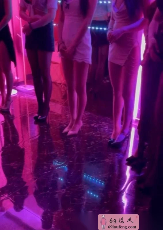 江岸高质量00后海选 - 湖北-武汉 楼凤实拍第1张