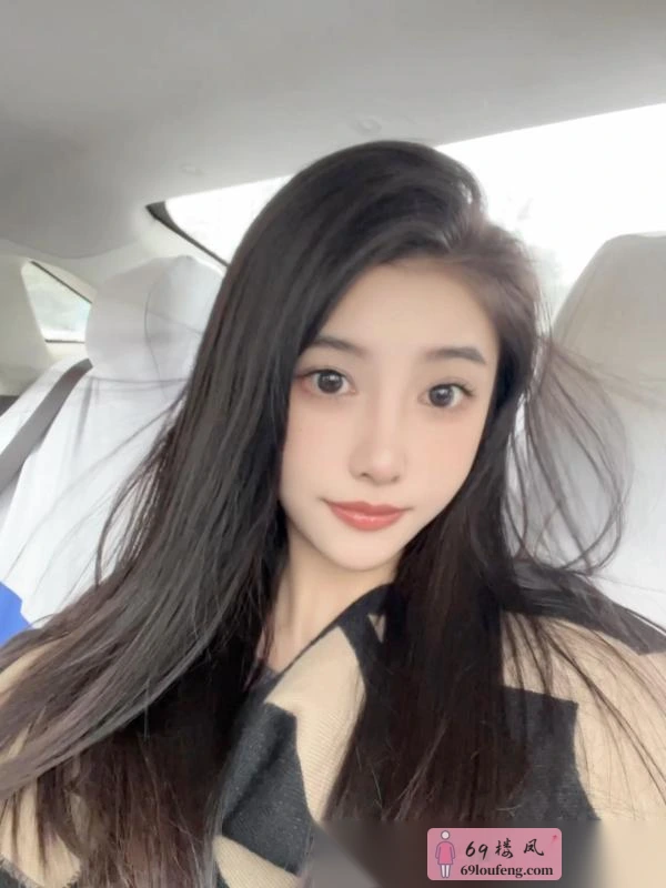 网红清纯小辣妹 - 湖南-长沙 楼凤实拍第1张