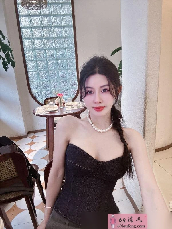 腿长腰细胸大Lisa - 广东-深圳 楼凤实拍第3张