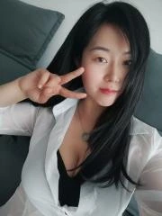 大高个少妇 真实工作室环境 (地点：浙江 - 杭州)