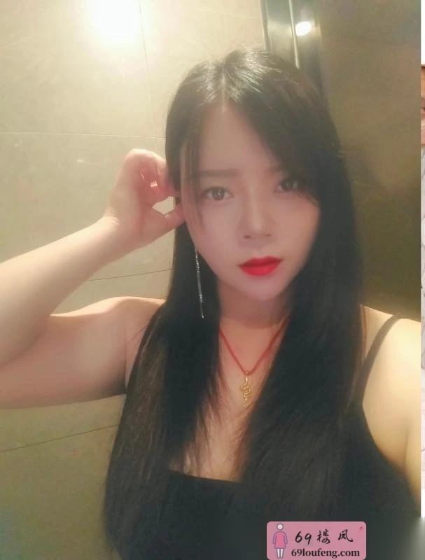 性价比很高的大胸妹子 - 四川-成都 楼凤实拍第4张