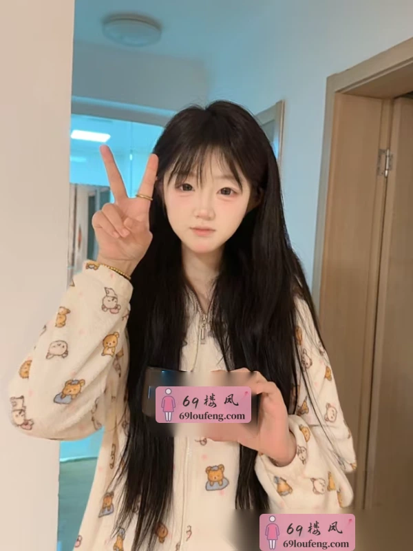 高颜值新人咪咪妹妹 - 江苏-南京 楼凤实拍第1张