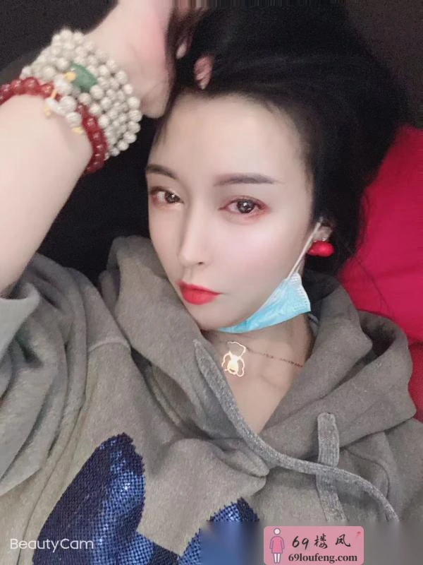 骚女长腿模特儿 - 河南-郑州 楼凤实拍第4张