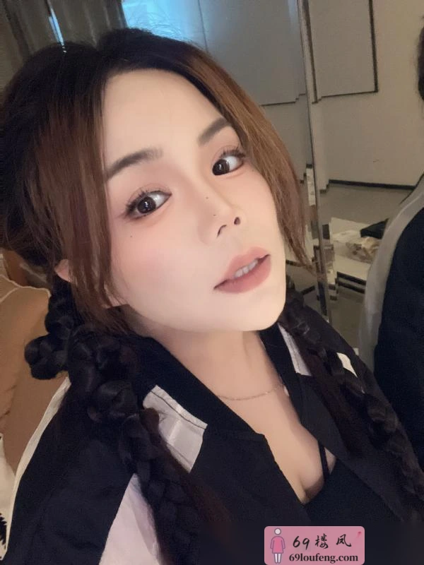 4D大胸御姐骚货老师 - 山西-太原 楼凤实拍第1张