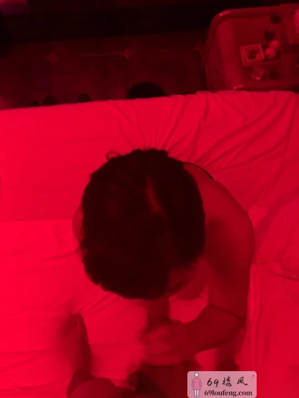 市区服务系性价比大奶 四川 - 成都线下实拍无遮挡