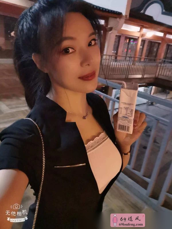 一字马丝袜小妖精樱子 - 广东-深圳 楼凤实拍第2张