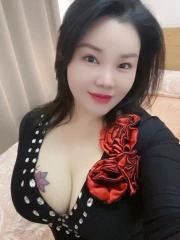 江苏 - 南京高颜值老师晴天太骚大胸大肥臀实拍