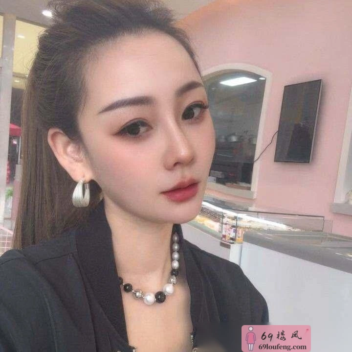 杭州美乳御姐琳琳 - 浙江-杭州 楼凤实拍第4张