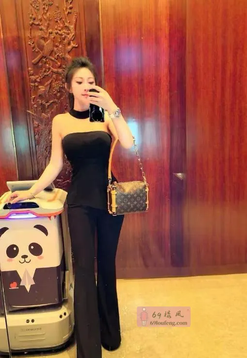 身材超好的小维老师 - 广东-广州 楼凤实拍第3张