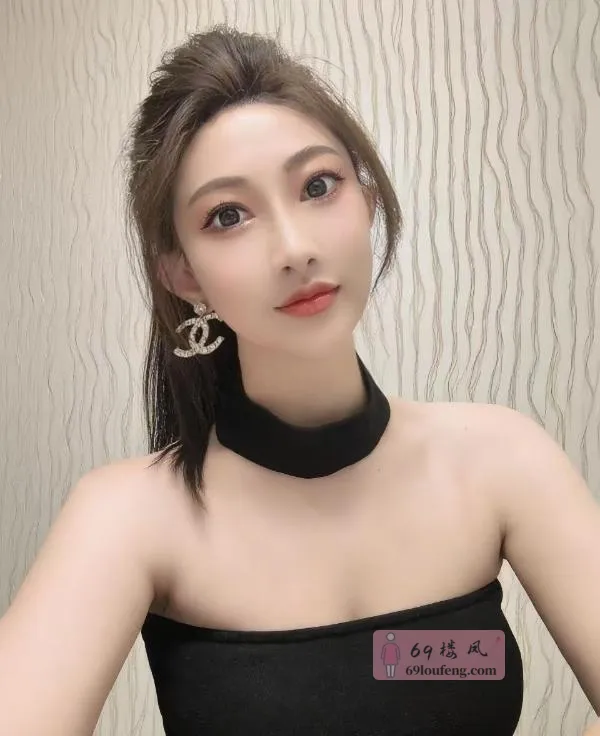 身材超好的小维老师 - 广东-广州 楼凤实拍第2张