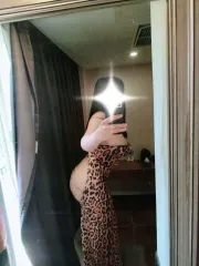 【四川 - 成都】天三E奶少妇 最新实拍图片