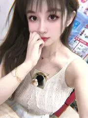 安徽 - 合肥高颜值老师包河区秋雨实拍