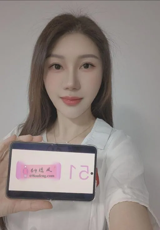 拱野性感制服瑶瑶 - 浙江-杭州 楼凤实拍第4张