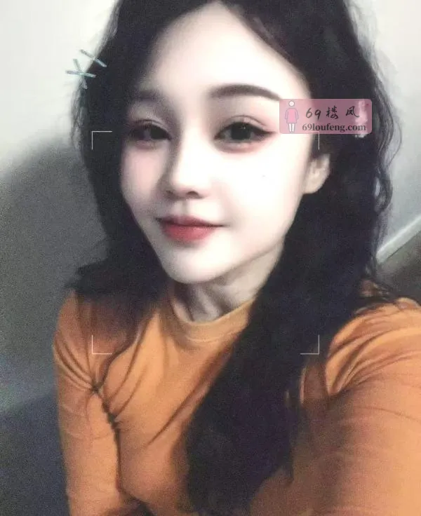 颜值天花板02年兼职 - 江苏-南京 楼凤实拍第4张