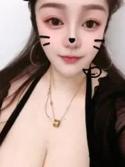 安徽 - 芜湖 宅男福利推荐：气质大胸小姐姐 实景