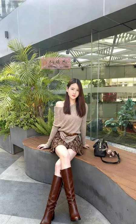 舌吻女神苗条可乐 - 广东-东莞 楼凤实拍第3张