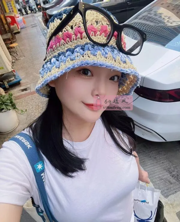 颜值虎牙妹文文 - 广东-深圳 楼凤实拍第2张