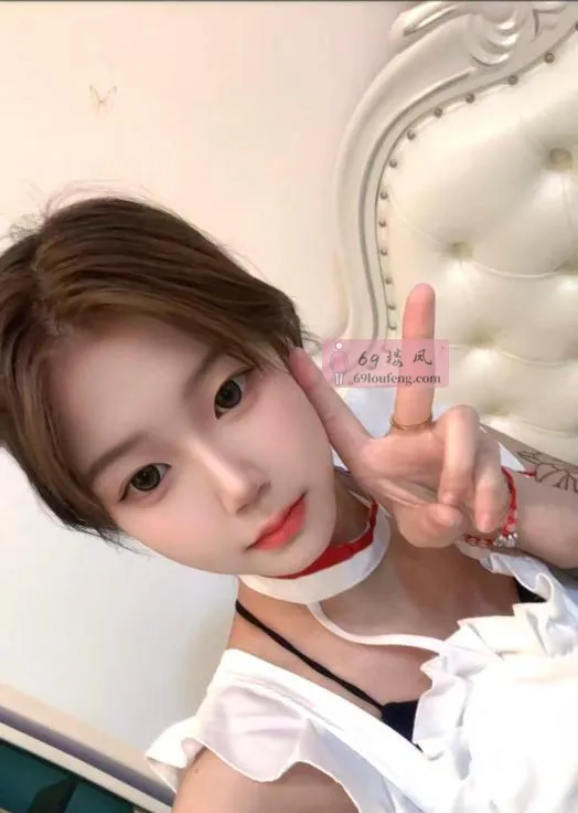 超清纯高颜值嫩妹 - 江苏-南京 楼凤实拍第4张