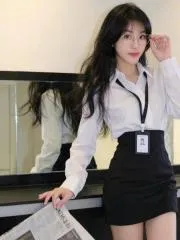 广东 - 广州高颜值老师可纯可欲颜值女友姗姗实拍