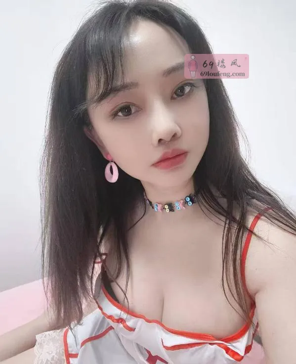 大胸馨儿 - 湖北-武汉 楼凤实拍第4张