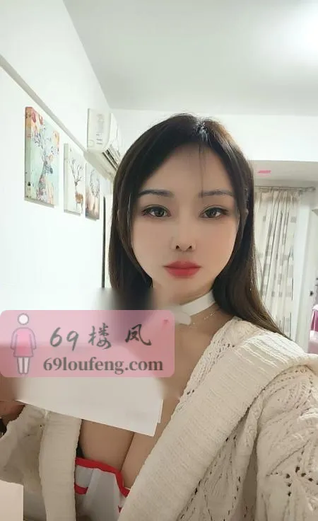 大胸馨儿 - 湖北-武汉 楼凤实拍第3张