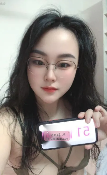浦东吊钟乳眼镜妹 - 上海-浦东新区 楼凤实拍第1张