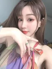 【湖北 - 武汉】黑丝骚臀程程 最新实拍图片