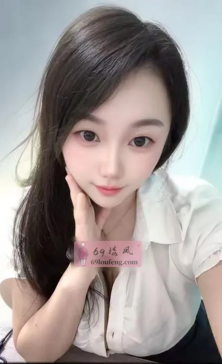 大胸清纯外语老师 - 浙江-杭州 楼凤实拍第1张