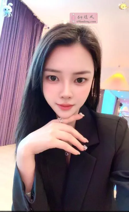 黑丝翘臀美女 - 广东-广州 楼凤实拍第2张