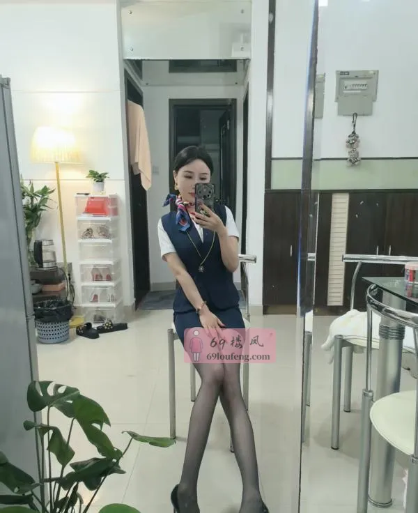 骚丝女神小雅 - 广东-深圳 楼凤实拍第4张