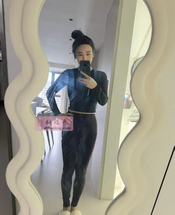 花店老板娘 - 江苏-常州 楼凤实拍第2张