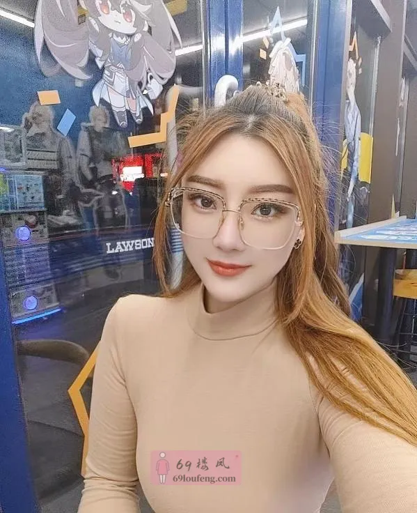 双龙大道高颜值美女 - 江苏-南京 楼凤实拍第2张