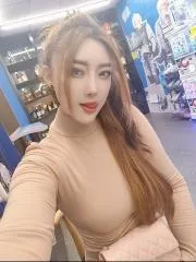 双龙大道高颜值美女 现场拍摄照片 (江苏 - 南京)